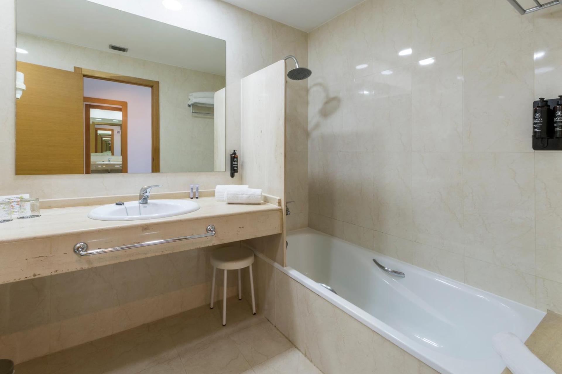 Double or Twin Room,1672563363:JPEG